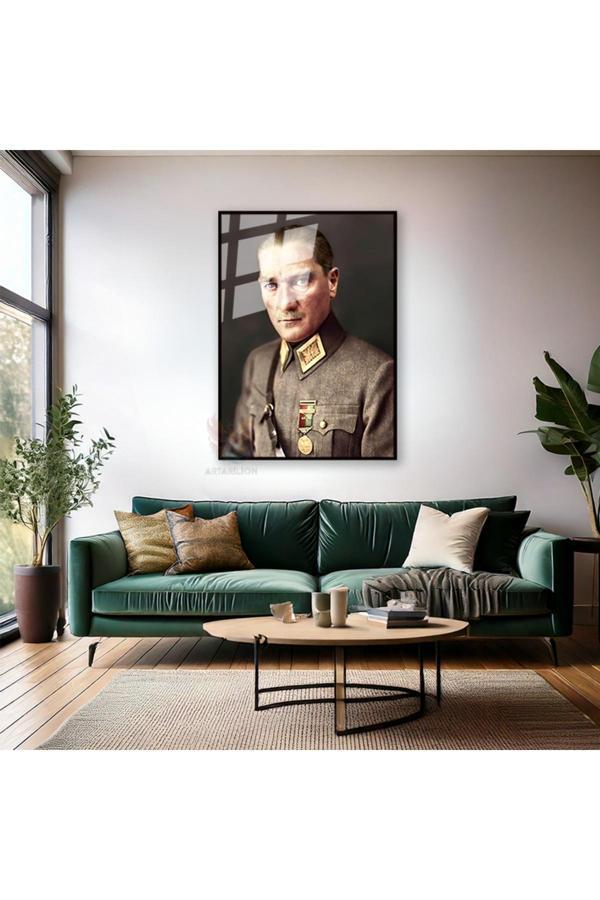Uniformalı Atatürk Portresi Mustafa Kemal Atatürk Metal Çerçeveli Cam Tablo Modeli Ev Ofis Dekoru - Image 1