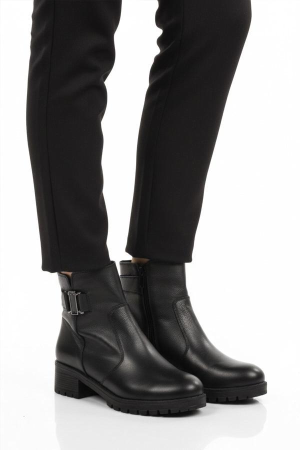 Siyah Hakiki Deri İçi Polarlı Kadın Topuklu Bot 16463-1 Z - Image 1