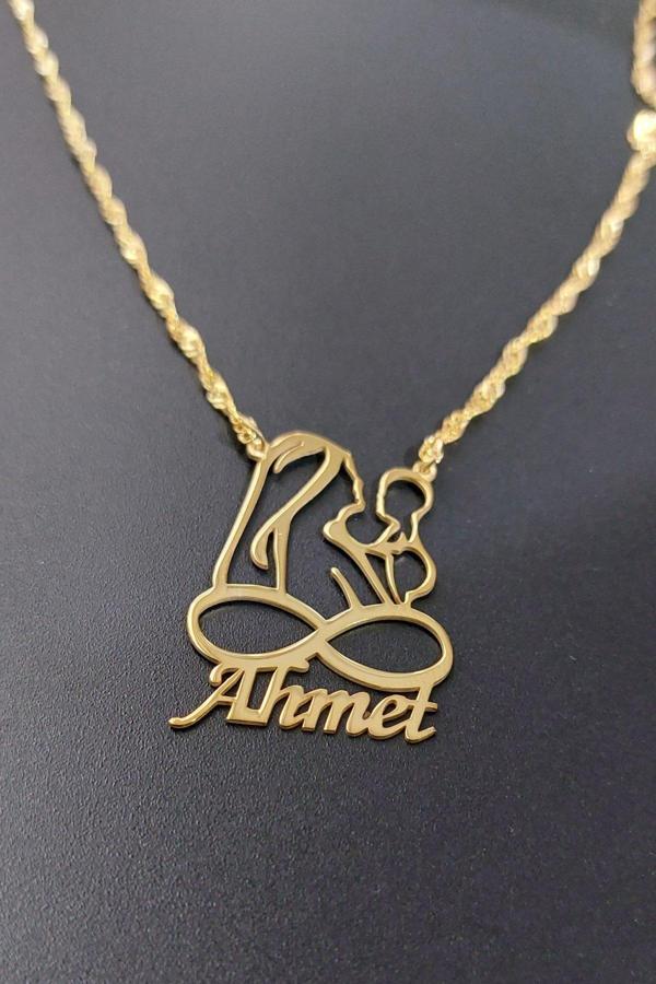 925 Ayar Gümüş 24 Ayar Altın Kaplama İsimli Anne Bebek Figürlü Kolye - Image 1