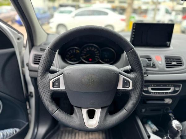 Fluence Araca Özel Direksiyon Kılıfı (NOKTA DÜZ) - Image 1