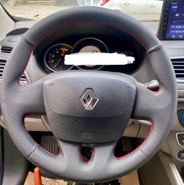 Fluence Araca Özel Direksiyon Kılıfı Boş Paket (Düz Nokta Kırmızı Dikişli) - Image 1