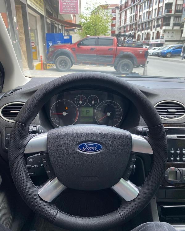 Ford Focus 2.5 Araca Özel Direksiyon Kılıfı (Derisi Sökülüp Yapılması Gerekiyor) - Image 1