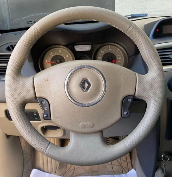 Megane 2 Araca Özel Direksiyon Kılıfı (Airbeg Rengiyle Aynı Renk) - Image 1