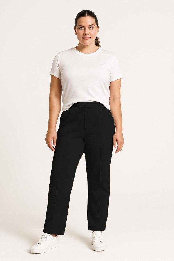 Siyah Geniş Paça Ön Dikiş Detaylı Battal Büyük Beden Kadın Eşofman Altı - 94654 - Image 1