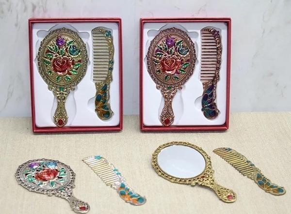 Gül Tasarimi Ayna Ve Tarak Seti Küçük Boy Alk4986 - Image 1