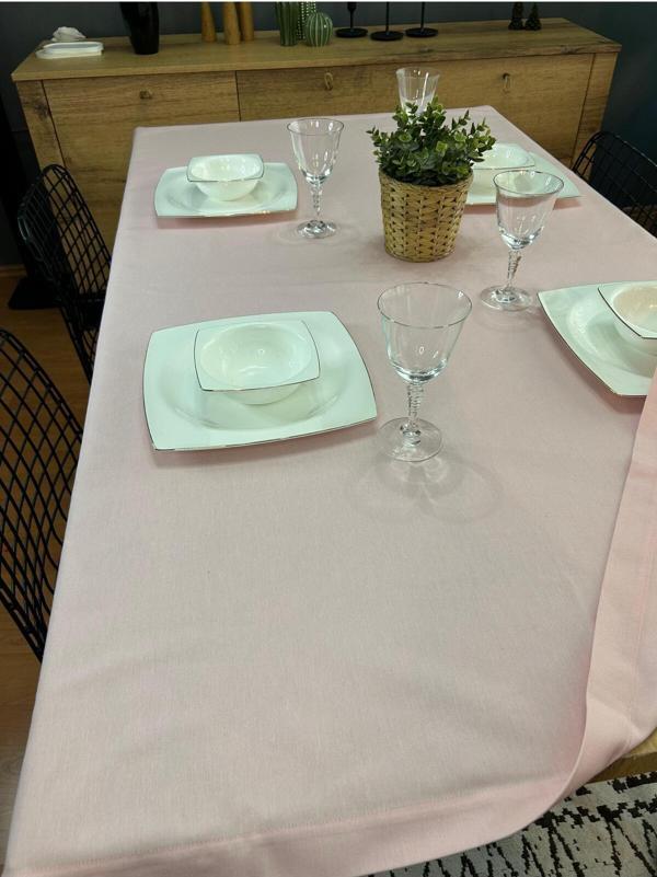 Angels Collection Dertsiz Su İtici Özeliğe Sahip Masa Örtüsü - Image 1