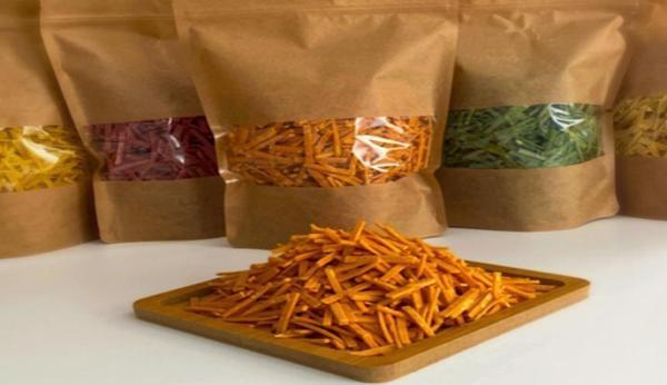 Emt Gıda Ev Yapımı %100 Doğal Domatesli&kırmızı Biberli Erişte (1000 Gr) - Image 1