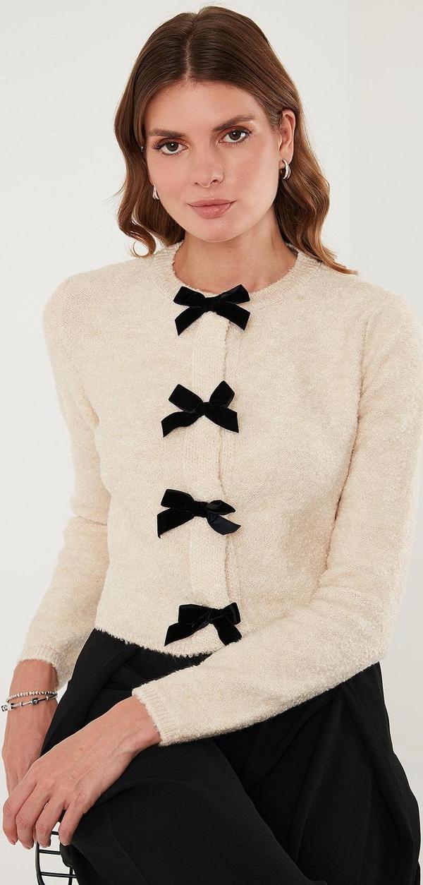 Lela Regular Fit Bisiklet Yaka Kurdele Detaylı Premium Bayan Hırka 680HI00105 TAŞ - Image 1