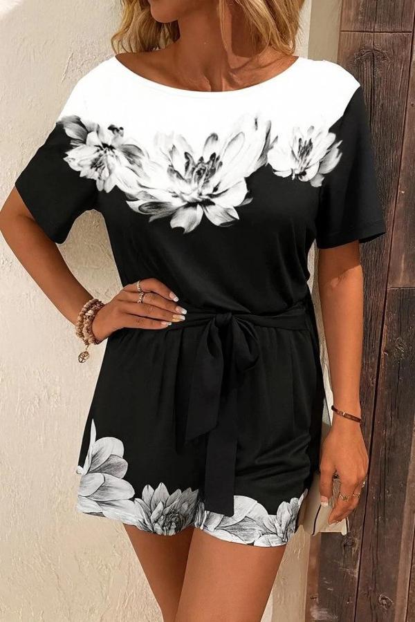 MDB Kadın Tek Omuzu Açık çiçek Desenli Beli Kuşaklı Iki Iplik Mini Short Tulum - Image 1