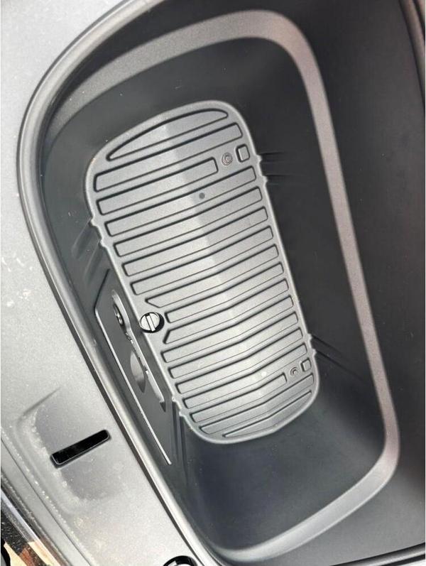 Tesla Model Y ( Juniper ) Ön 2025- Bagaj Havuzu Bmy - Image 1