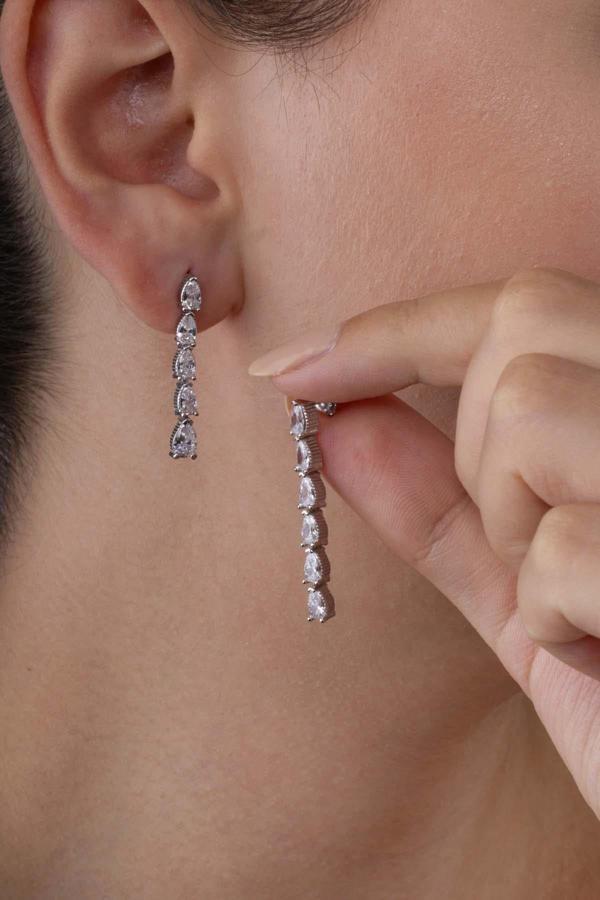 Gümüş Pazarım Pırlanta Montür Su Damlası Motifli Ful Taşlı 925 Ayar Gümüş Küpe - Image 1