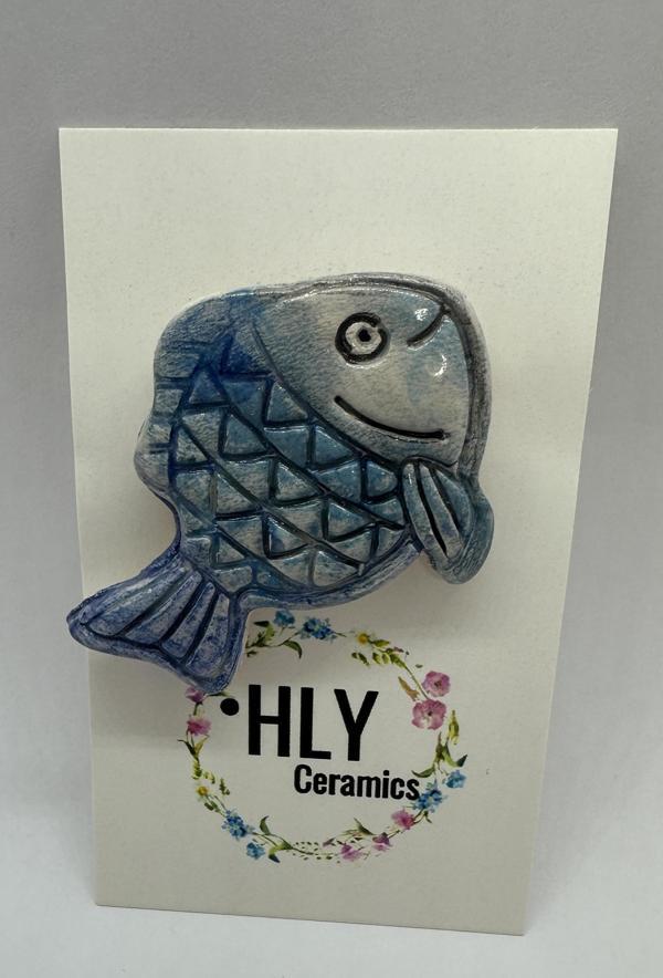 Mavi Balık Seramik Yaka İğnesi - Image 1