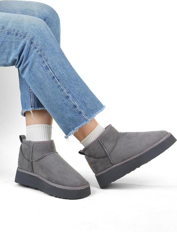 Pierre Cardın 52709 UG Kısa Süet Kürklü Spor Kadın Bot - Image 1