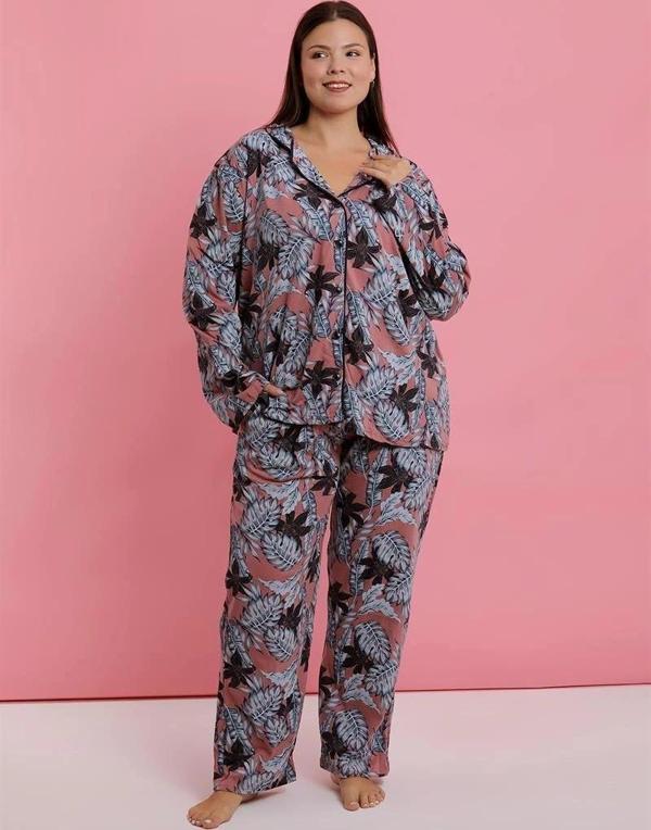 Giyim Kadın Büyük Beden Somon Yaprak Desenli Düğmeli Pijama Takımı - Image 1
