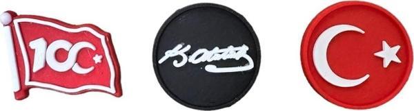 Buki'Nin Atölyesi 3D Figürlü Rozet Atatürk İmza Türk Bayrağı  100.Yıl Bayrağı Çanta, Kalem Kutu, Yaka 3 Lü Set - Image 1