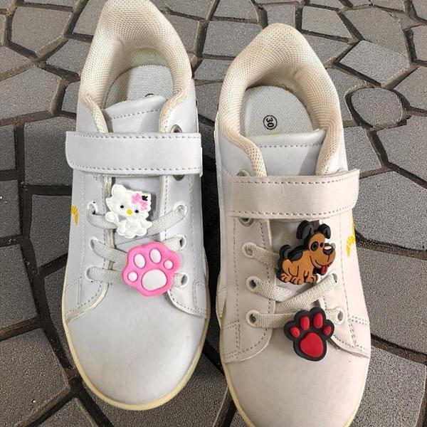 Buki'Nin Atölyesi Spor Ayakkabı Bağcık Jibbitz / Charm / Süsü Klipsli Kedi Köpek Pati 4 Lü Set - Image 1