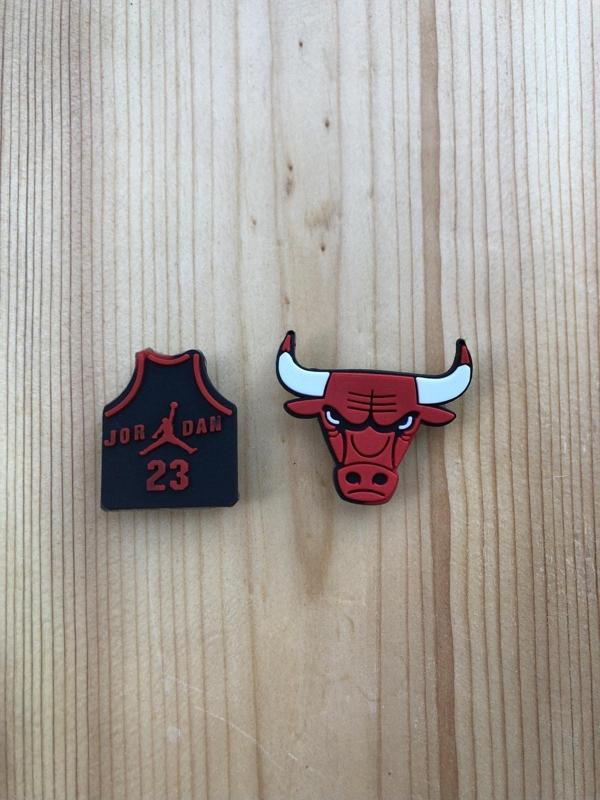 Buki'nin Atölyesi Jibbitz Terlik Süsü Chicago Bulls Air Jordan 2’Li Set - Image 1