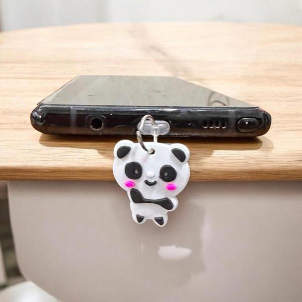 Buki'Nin Atölyesi Lightning (Iphone Girişli Şarj Yeri) Telefon Şarj Koruma Aksesuarı / Toz Tıpası / Charm Panda - Image 1