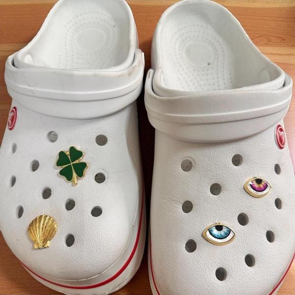 Buki'Nin Atölyesi Metal Terlik Süsü Jibbitz / Charm / Süsü Klipsli 4 Lü Uğur Göz Deniz Kabuğu Yonca - Image 1