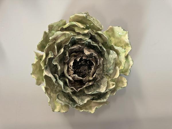 El Yapımı Seramik Duvar Çiçeği Yeşil - Image 1