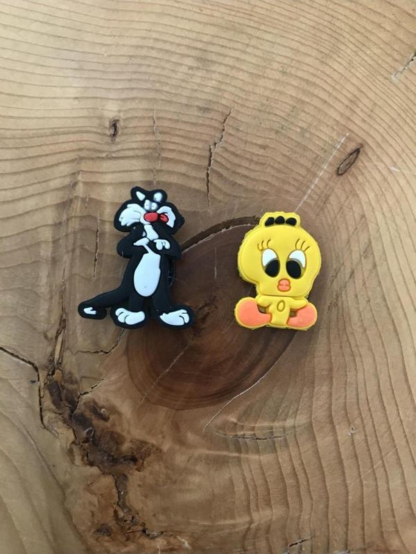 Buki'nin Atölyesi Jibbitz Pin Terlik Süsü Slyvester Ve Tweety - Image 1