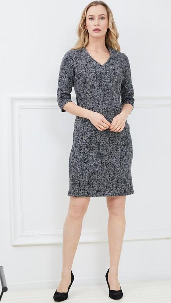 V Yaka Desenli Elbise - Image 1