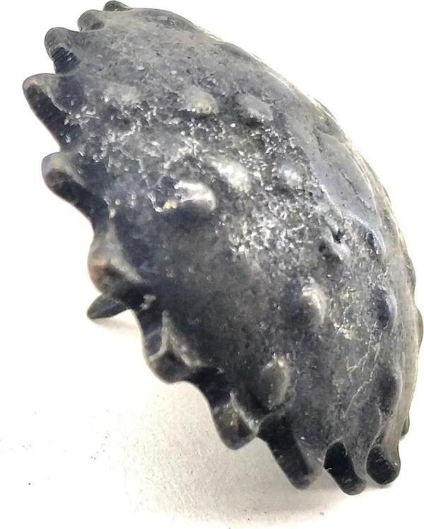 Antika Tarz Dekoratif Pirinç Yıldız Kabara - 42 Mm, Oksit - Image 1