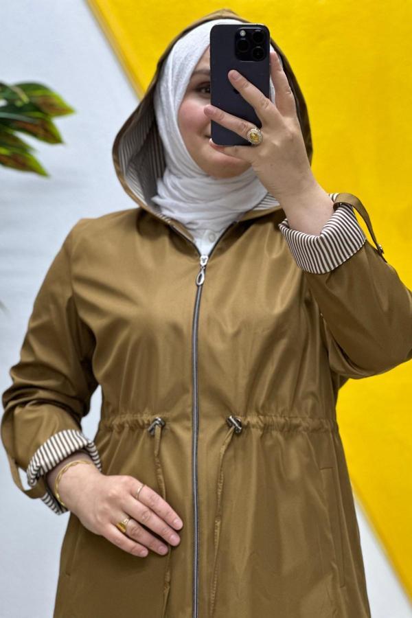 Kadın Tesettür Giyim Büyük Beden Mevsimlik Kısa Trençkot  - Image 1