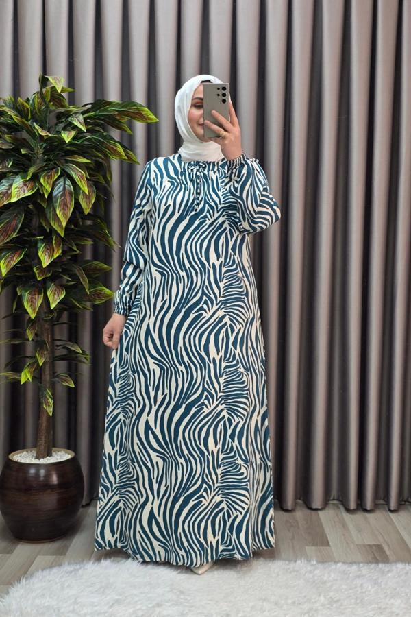 Kadın Tesettür Giyim Büyük Beden Zebra Desen Elbise  - Image 1