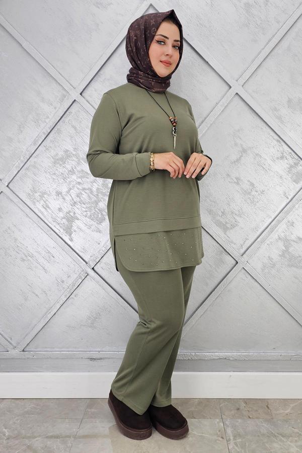 KADIN KOLYE VE TAŞ DETAYLI TESETTÜR TAKIM - Image 1