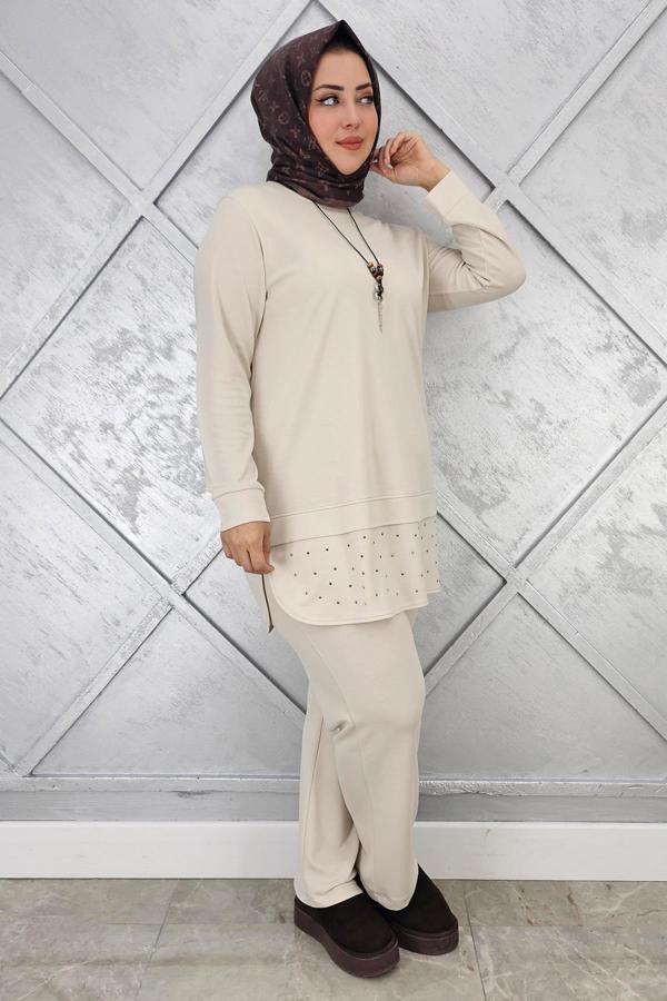 KADIN KOLYE VE TAŞ DETAYLI TESETTÜR TAKIM - Image 1