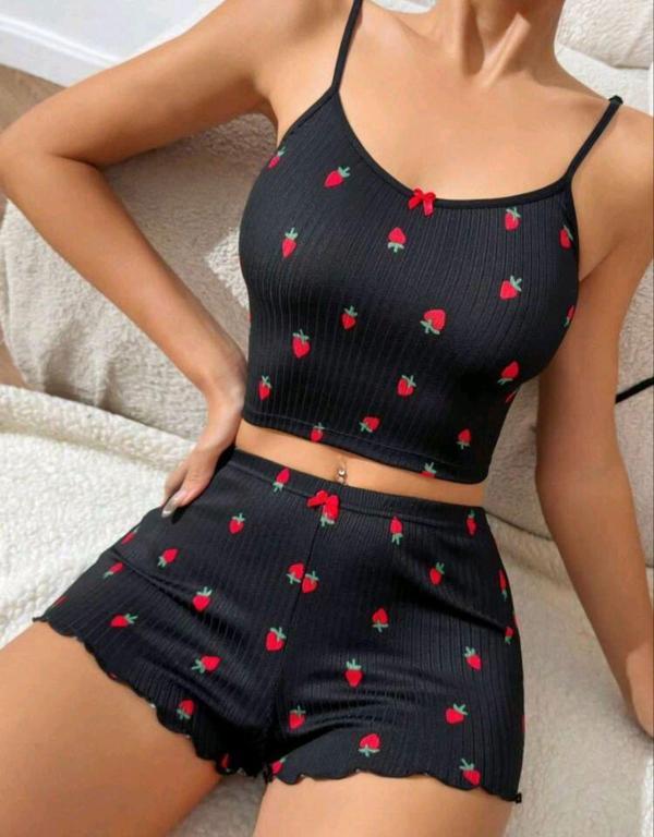 Kadın Siyah Çilek Desenli Seksi Gecelik Takım 5020 - Image 1