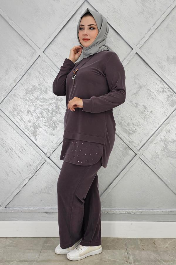 KADIN KOLYE VE TAŞ DETAYLI TESETTÜR TAKIM - Image 1