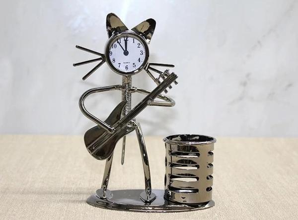 Metal Gitar Çalan Kedi Müzisyen Saat Ve Kalemlik Alk4345 - Image 1
