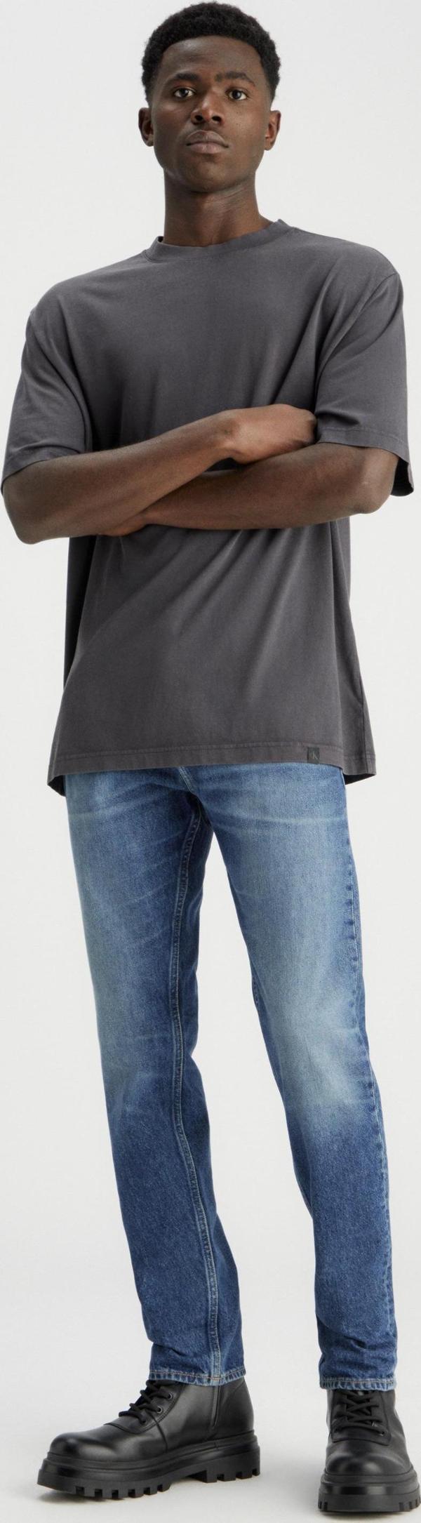 SLIM STRAIGHT - Image 1