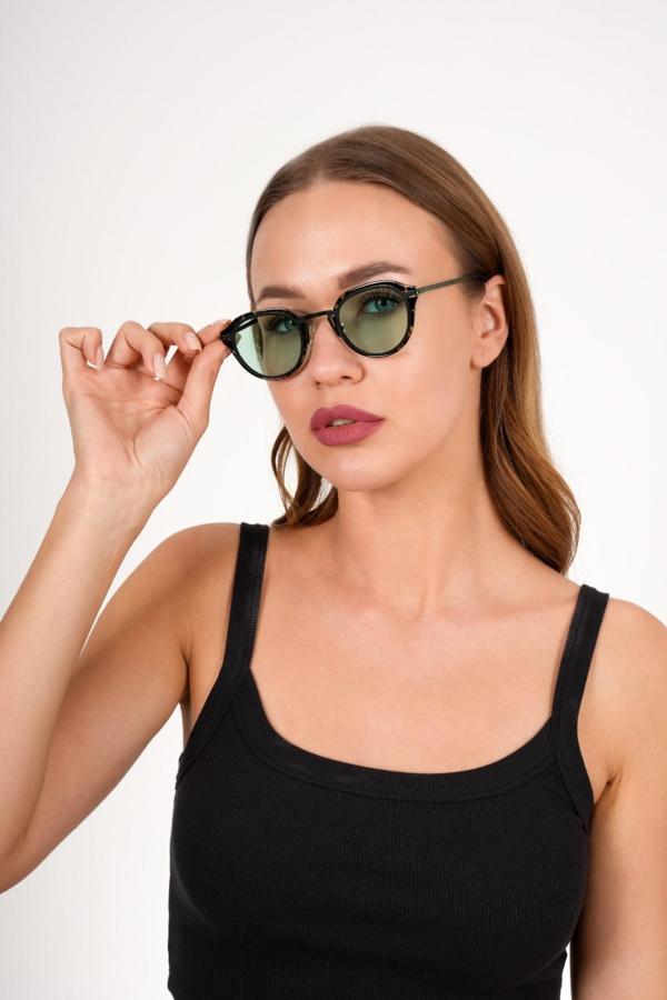 264 Green 58 Olivier Philippe Güneş Gözlüğü - Image 1