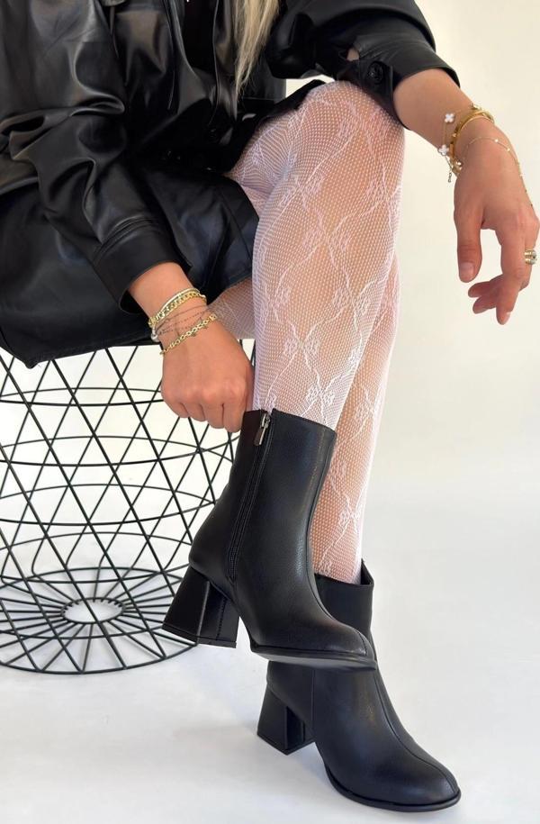 Tendy Siyah Cilt Topuklu Bot - Image 1