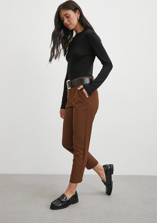 Kemerli Havuç Paça Pantolon Kahve - Image 1
