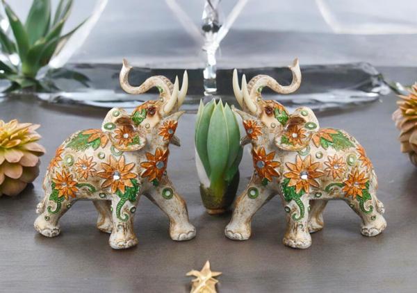 Çiçek Nakış İşlemeli 2’li Fil Biblo Seti Heykel Dekoratif Ürün Vitrin Süsü Ofis Ev Hediyesi 9 cm. - Image 1
