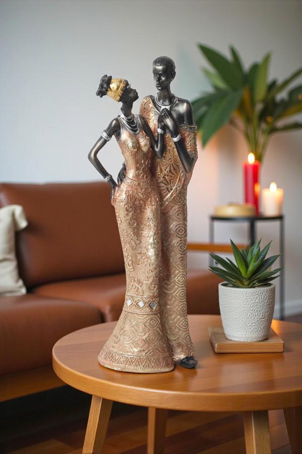 Lüks İşlemeli Geleneksel Yerel Kıyafetli Afrikalı Çift Heykeli Dekoratif Biblo Ev Ofis Hediyesi Mdl1 - Image 1