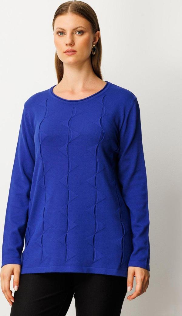 On Kadın Büyük Beden Kendinden Desenli Triko Kazak 65329 Saks - Image 1