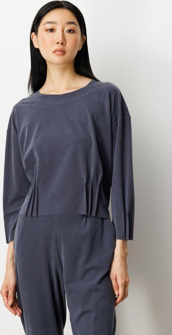 On Kadın Pile Detaylı Sıfır Yaka Bluz 64408 Lacivert - Image 1