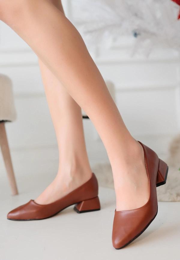 BİÇOMİ Desniy Taba Cilt Topuklu Ayakkabı - Image 1