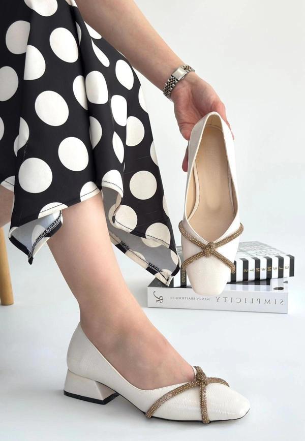 BİÇOMİ Pety Ten Rugan Topuklu Ayakkabı - Image 1