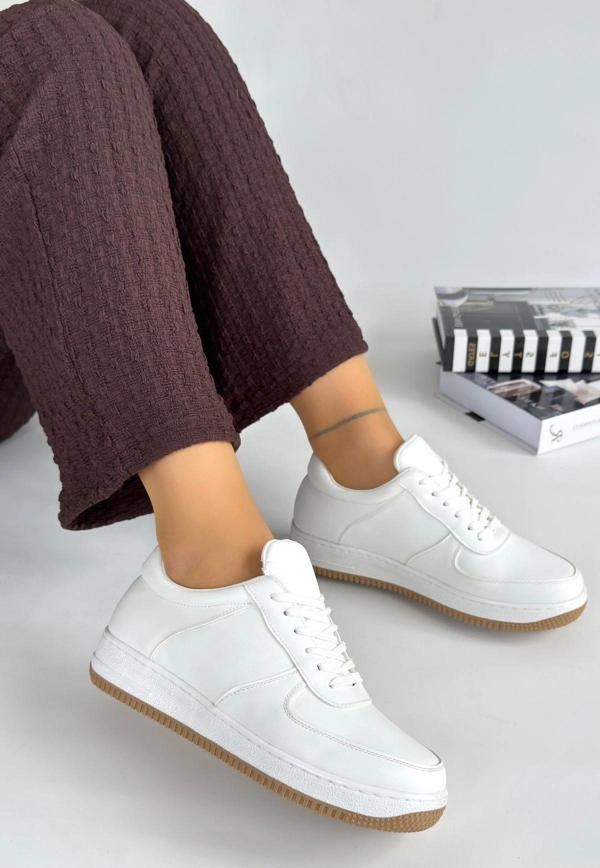 BİÇOMİ Ceyyan Beyaz Cilt Bağcıklı Spor Ayakkabı - Image 1