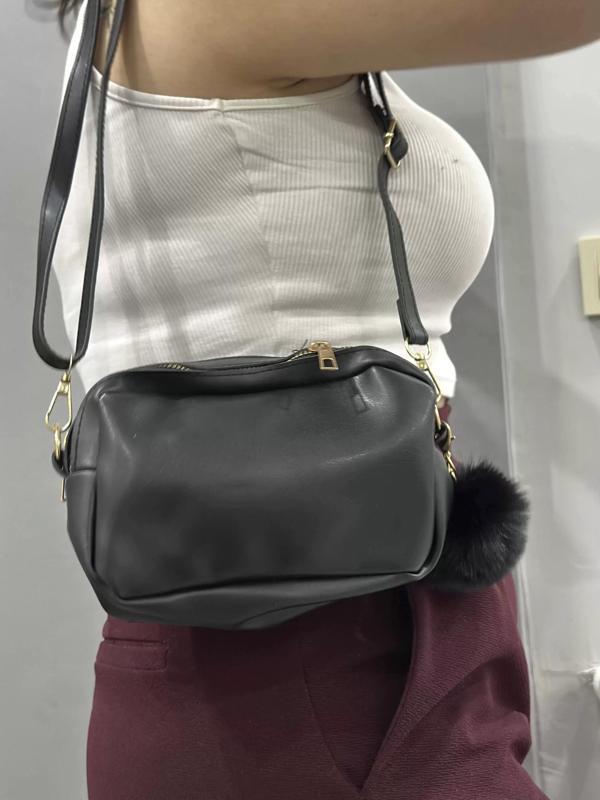 BİÇOMİ Ponpon siyah cilt çanta - Image 1