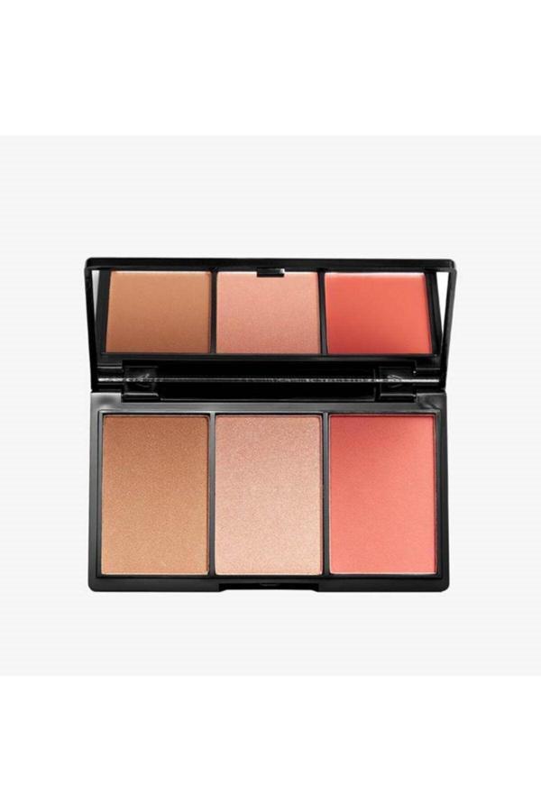 Oriflame The One Ultra Ince Sıkıştırılmış Pudradan Oluşan Kontür Kiti 36126 - Image 1