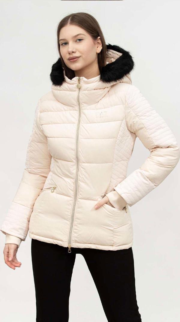 EA7 Kürklü Kadın Mont - Image 1