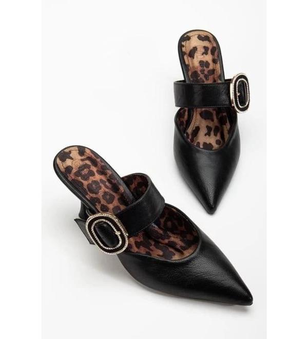 BİÇOMİ Yote Siyah Cilt Topuklu Terlik - Image 1