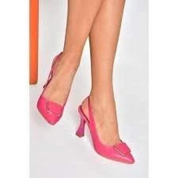 BİÇOMİ Pıert Fuşya Cilt Topuklu Ayakkabı - Image 1